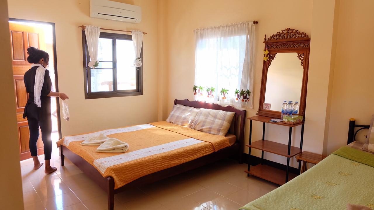 Benya Guest House Phimai Exterior photo